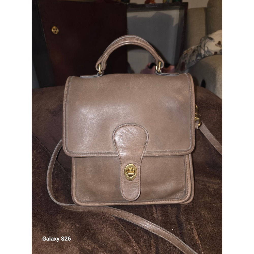 39. Vintage Coach Willis 5130 Taupe Brown Leather Crossbody Bag Made in USA